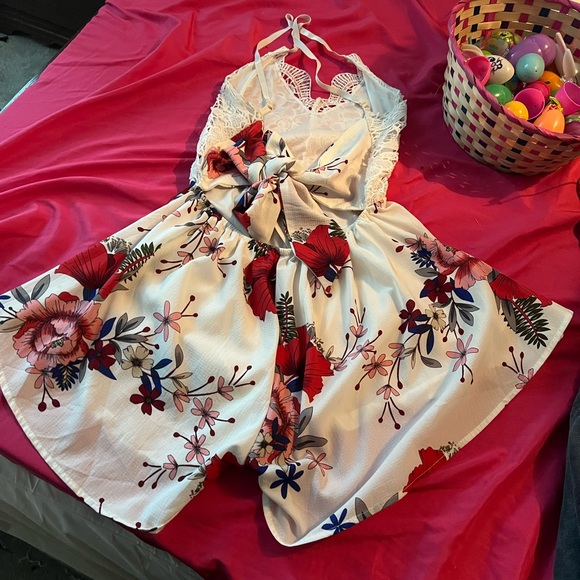 Floral Romper - Picture 2 of 2